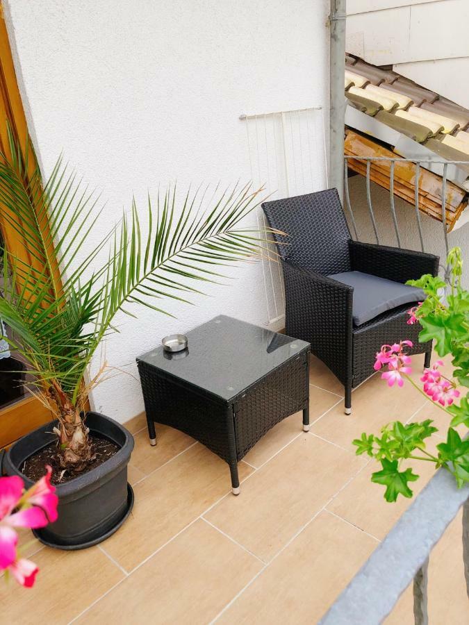 Haus Monika In Saarholzbach Apartment เมทท์ลาค ภายนอก รูปภาพ
