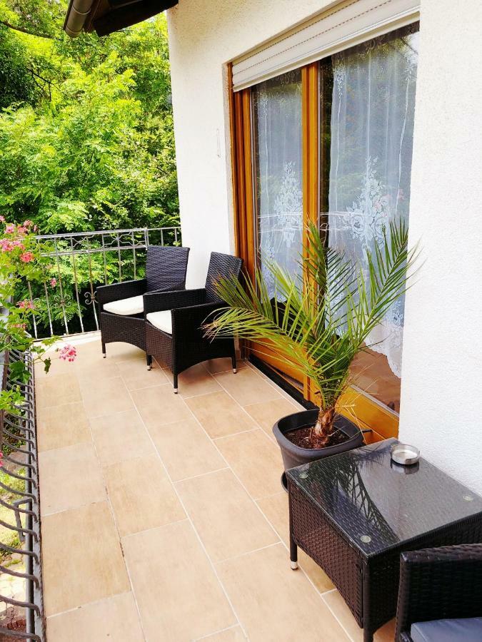 Haus Monika In Saarholzbach Apartment เมทท์ลาค ภายนอก รูปภาพ